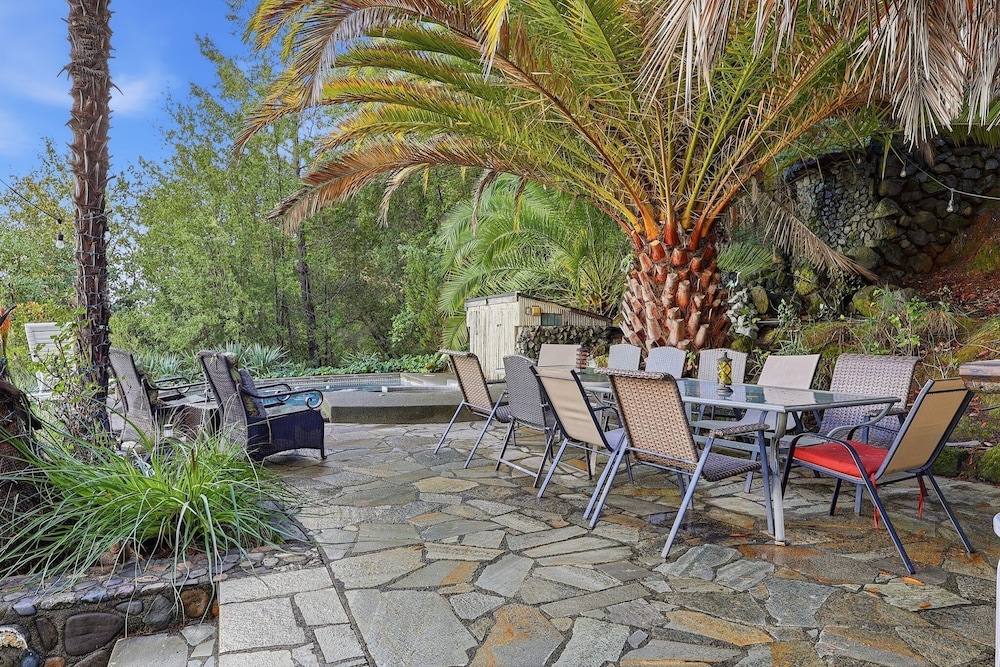 Adventure Alexander Valley Lodge With Pool & Hot Tub 6 Bedroom Villa