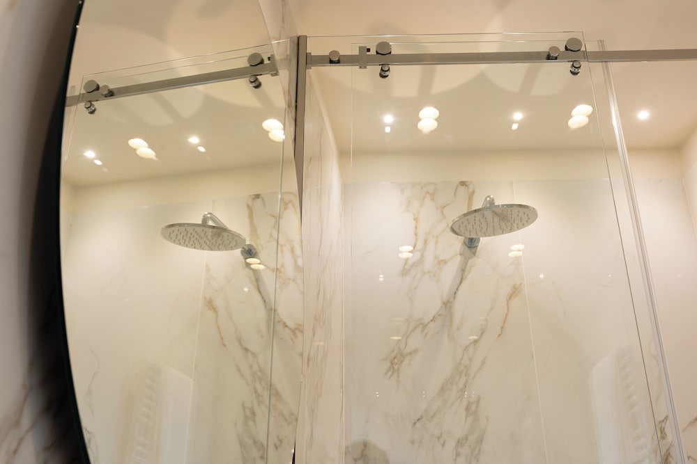 Hera rooms and suites