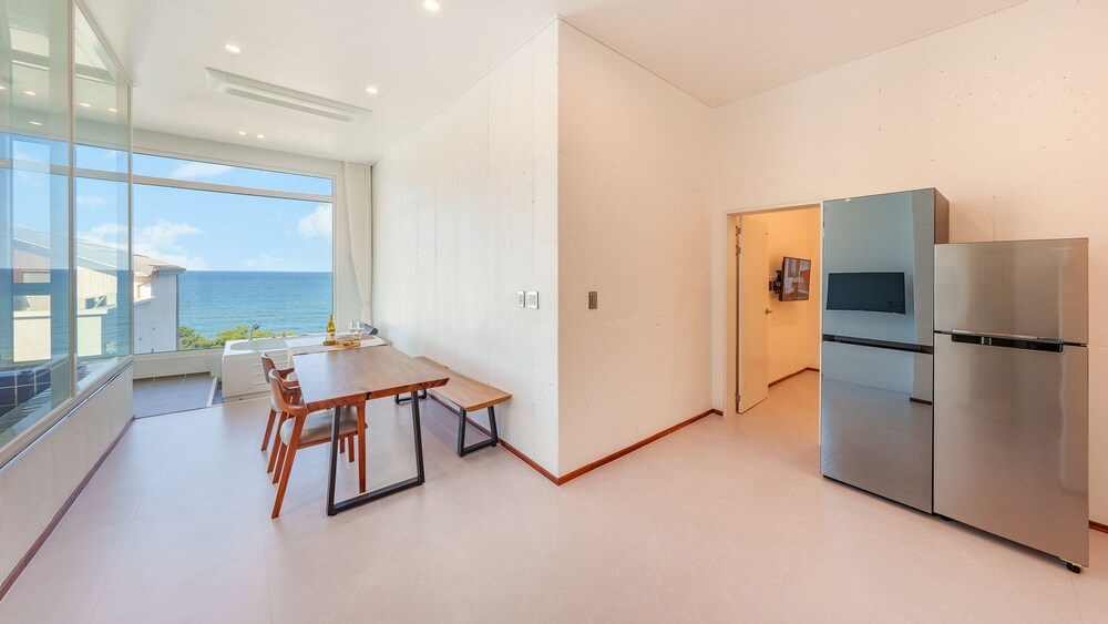 Gangreung cn6 Ocean View spa Poolvilla