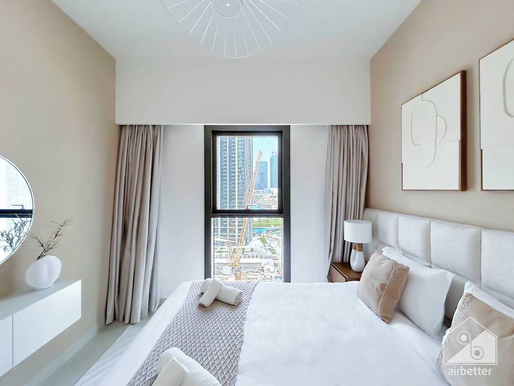 Exclusive Burj Crown 4b Balcony Burj Khalifa View