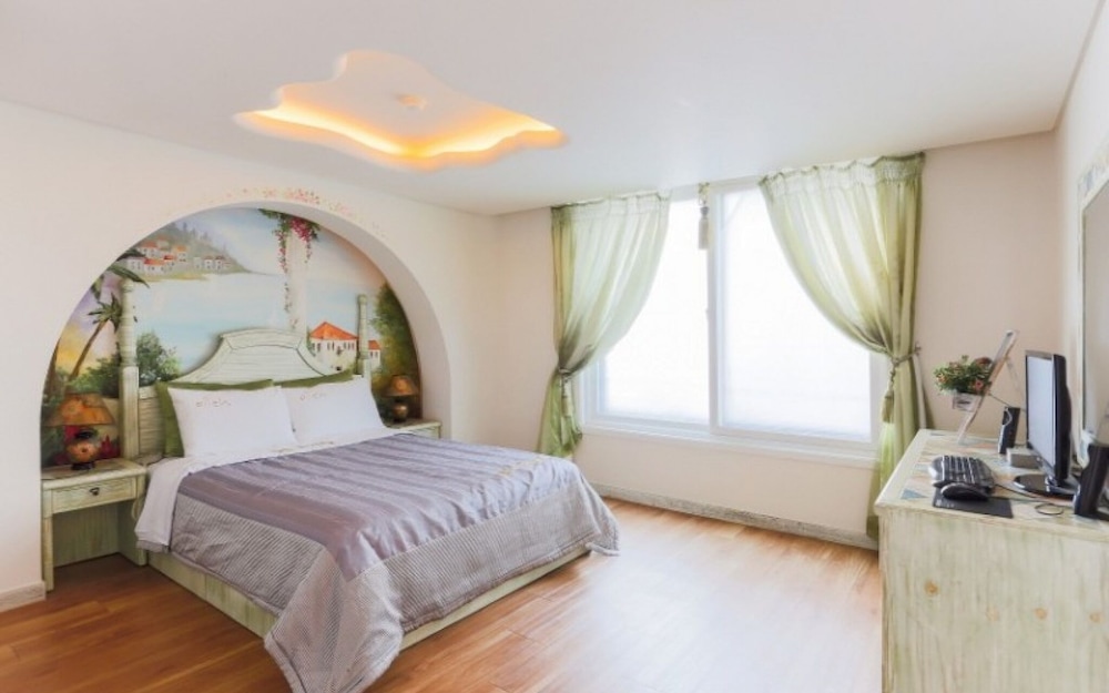 Taean Oshu Pension view 3
