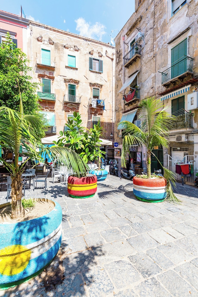 La Casa di Famiglia by Napoliapartments