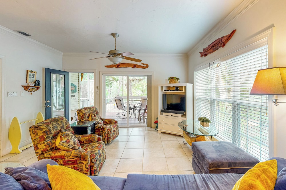 Dog-friendly Riverfront 3BR w/ Fire Pit & Dock