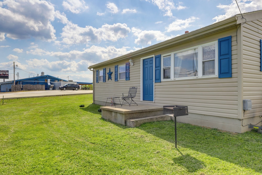 1 Mi to Main Street: Family Home in Williamstown