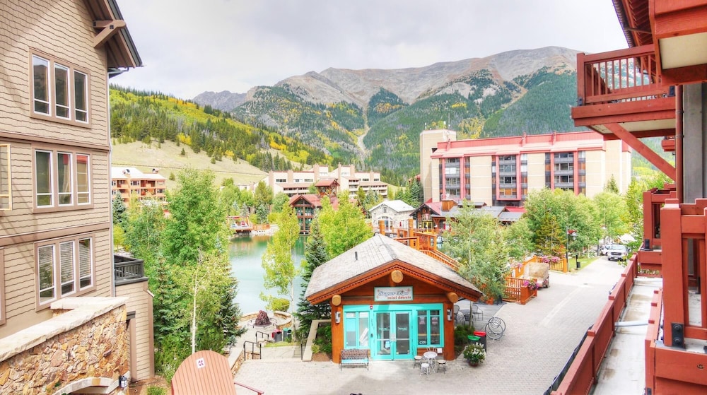 Beautiful Condo In The Heart of Copper - MC308 by RedAwning