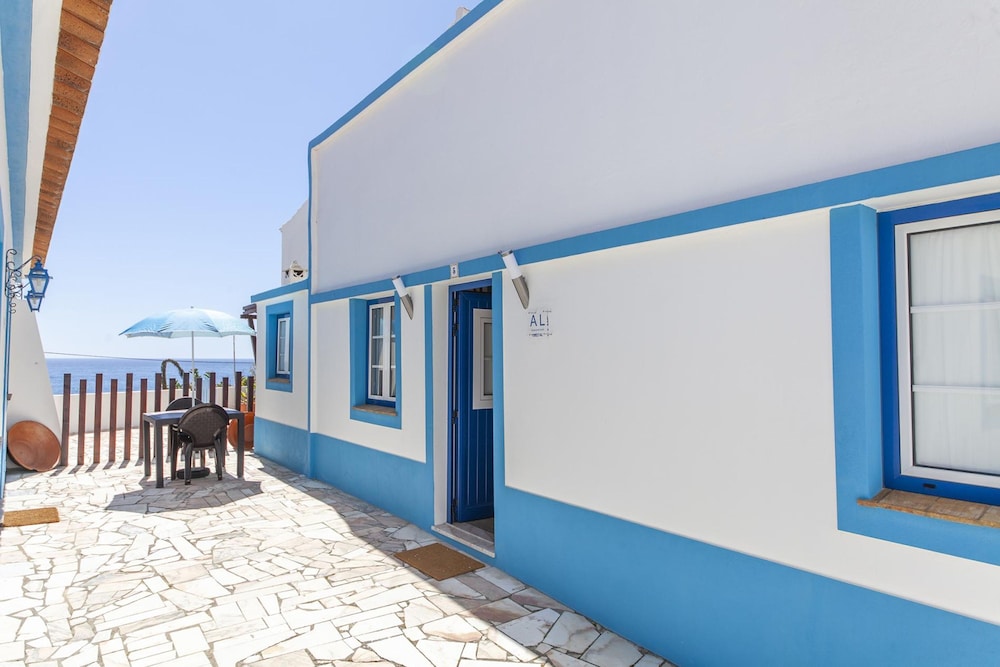 B54 - Casa Azul in Burgau