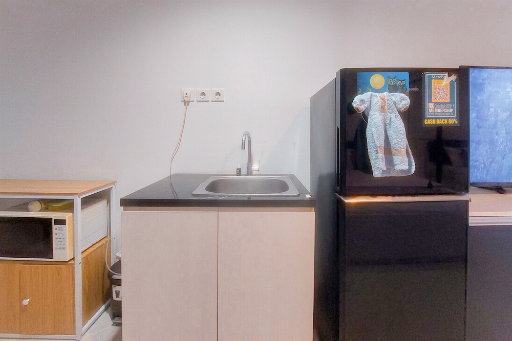 Simply Studio (No Kitchen) Apartment at 16th Floor West Vista