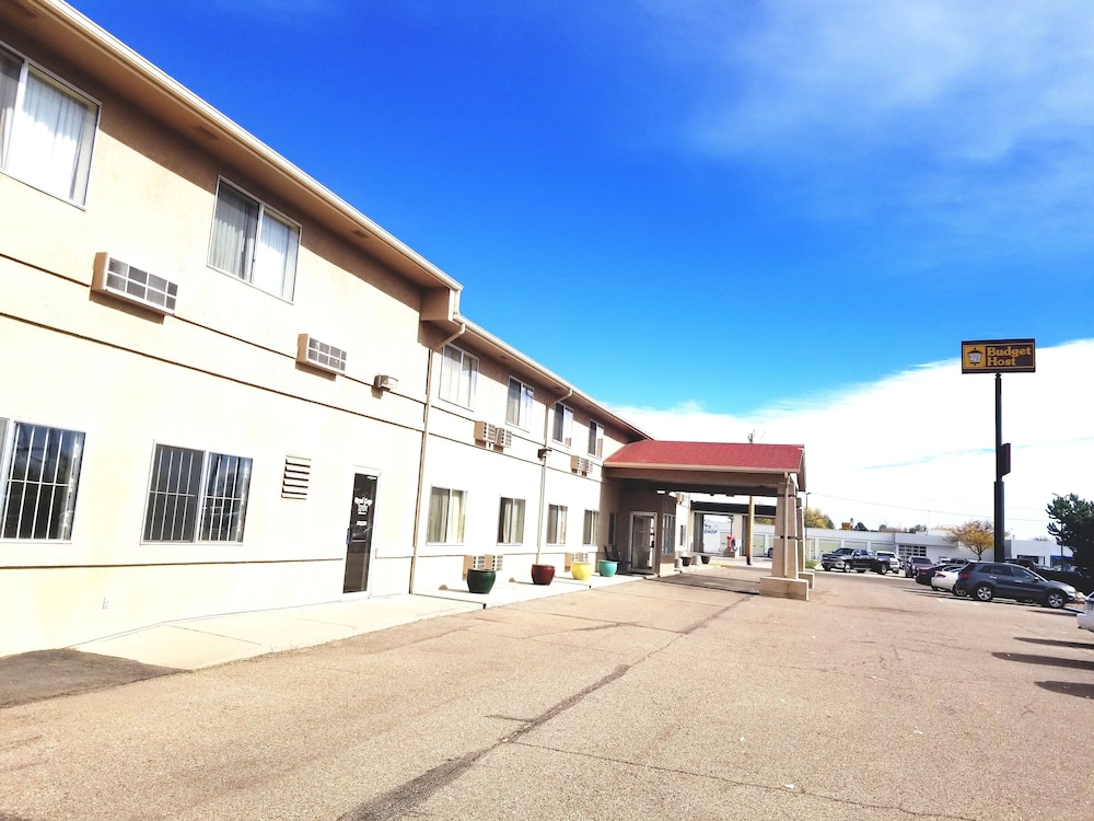 Canon City Vacations - Budget Host Royal Gorge Inn - Property Image 1