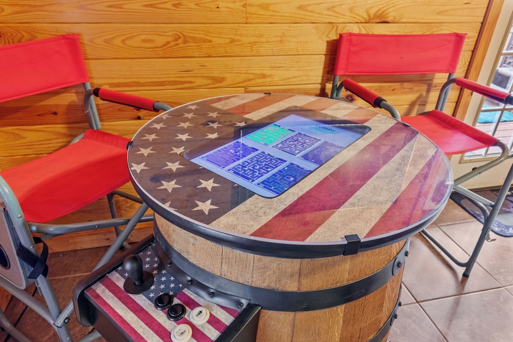 Hickory Hollow Hideaway