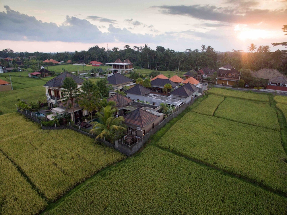 Widi Agung Villa