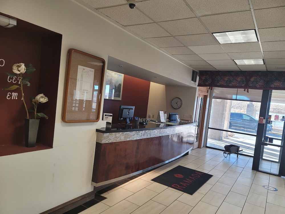 Laramie Vacations - Budget Inn - Property Image 2