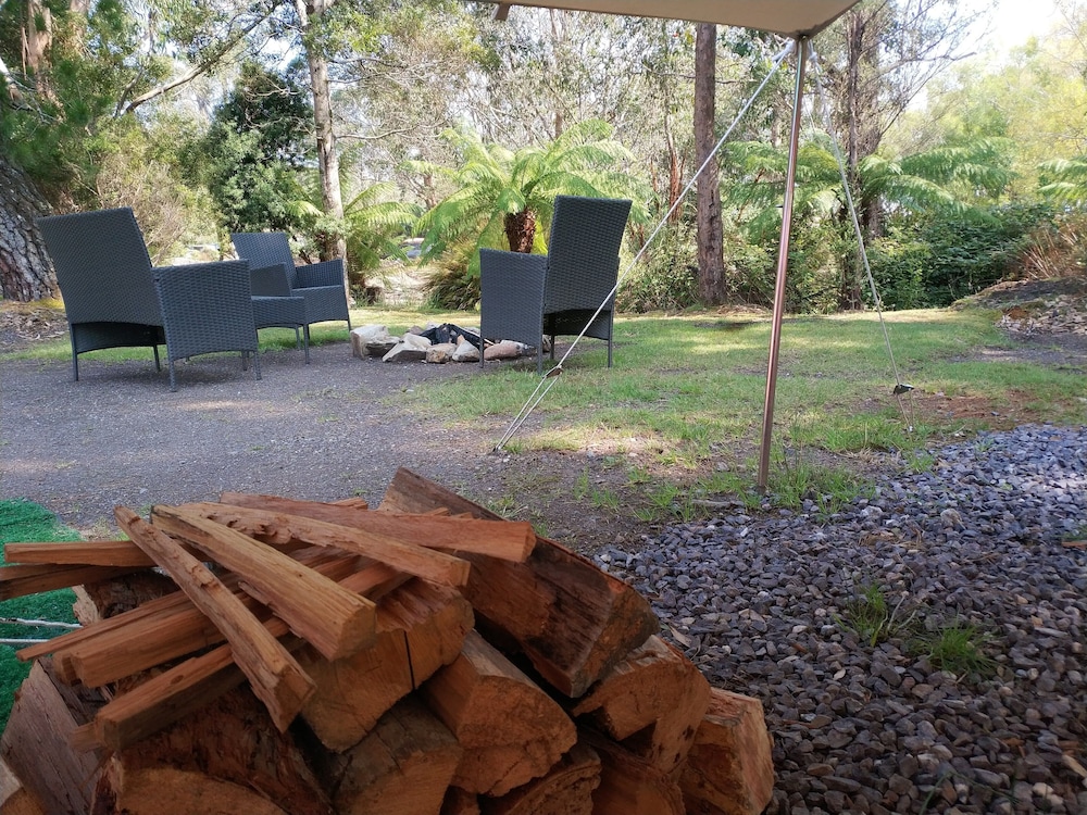 Zeehan Bush Camp