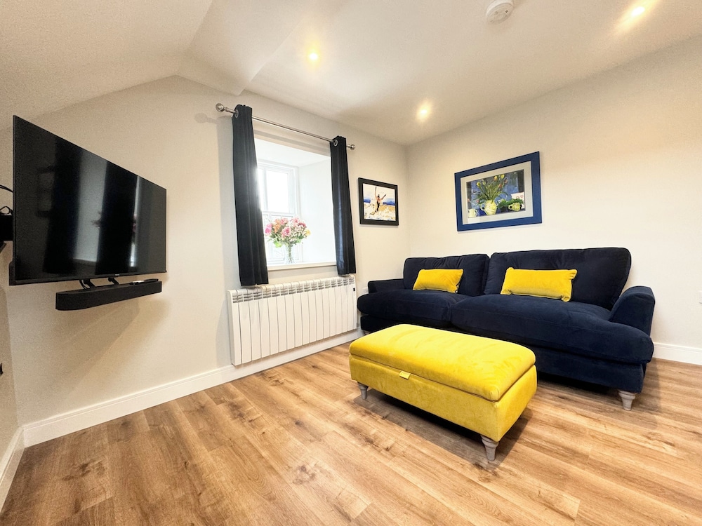 The Queens Nest view 4