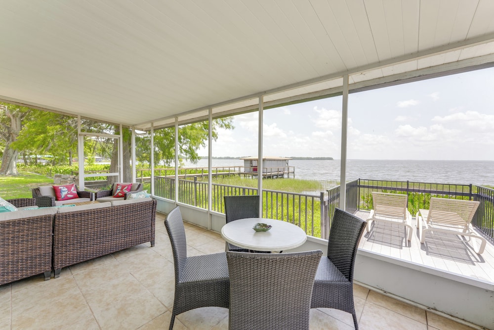 Family Home w/ Stunning Water Views in Tavares!