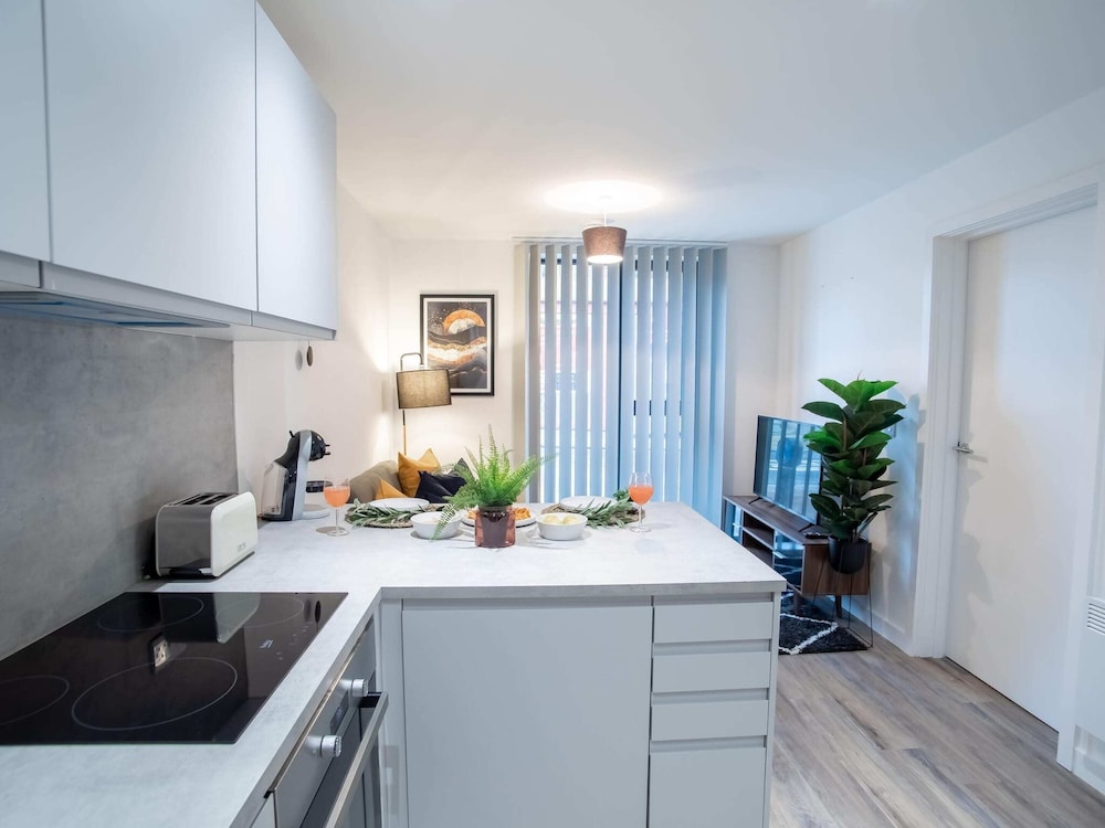 One-bedroom Close to Graves Park by Belvilla view 5