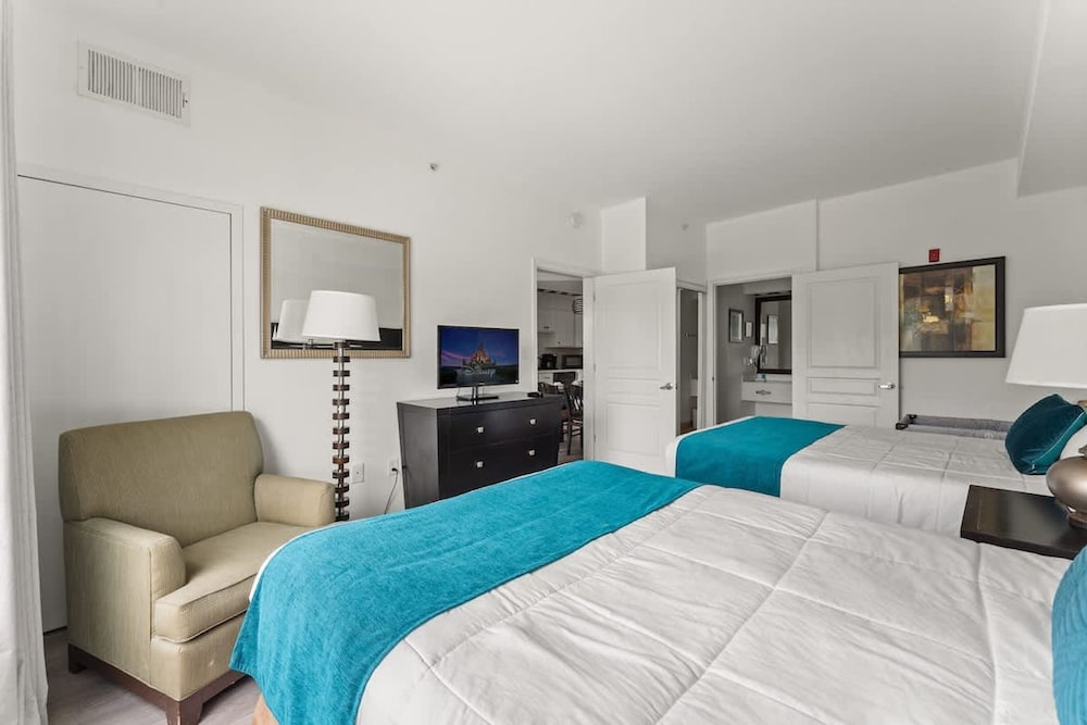 1BR Free Shuttle to Disney Parks