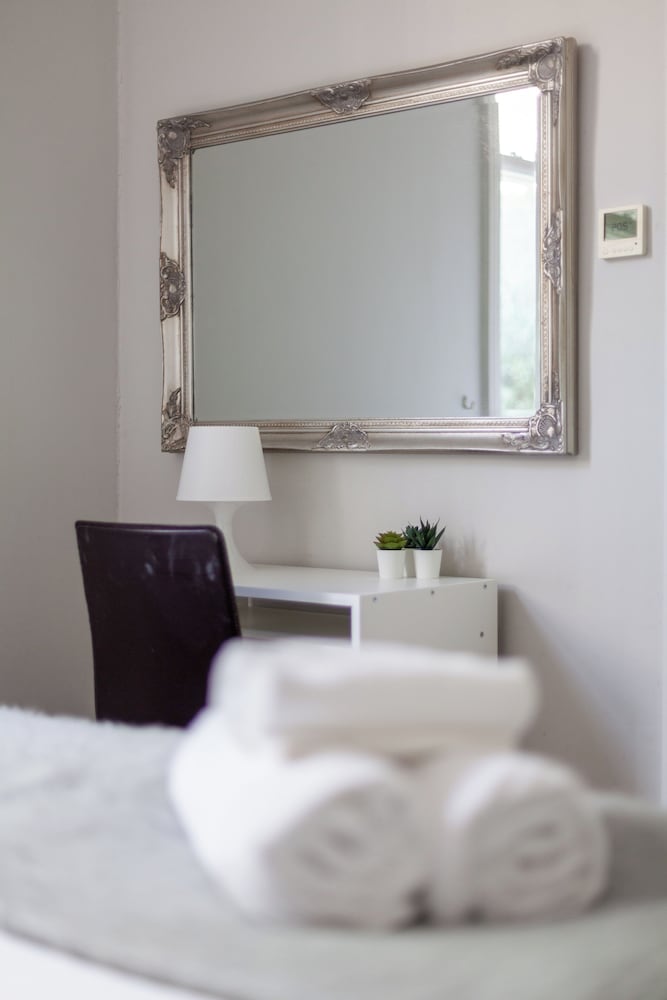 Prime Location - Stylish Apartment