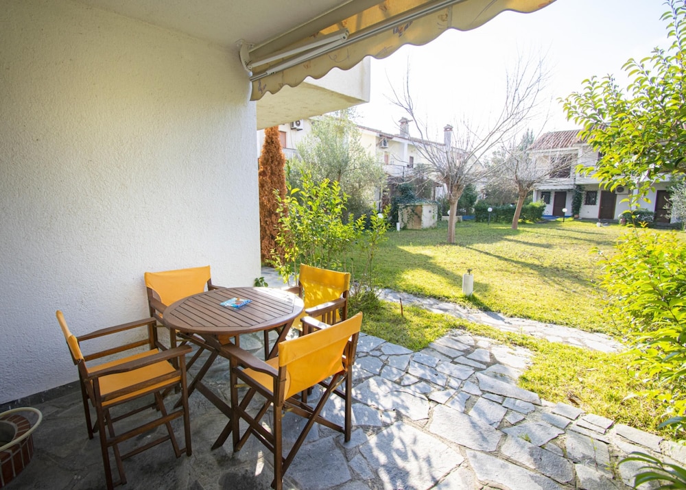 Kelly Maisonette by Travel Pro Services view 5