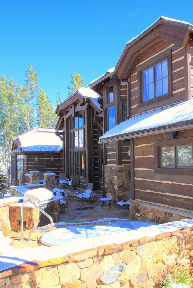 Ski Bridge Lodge - Ski In / Ski Out