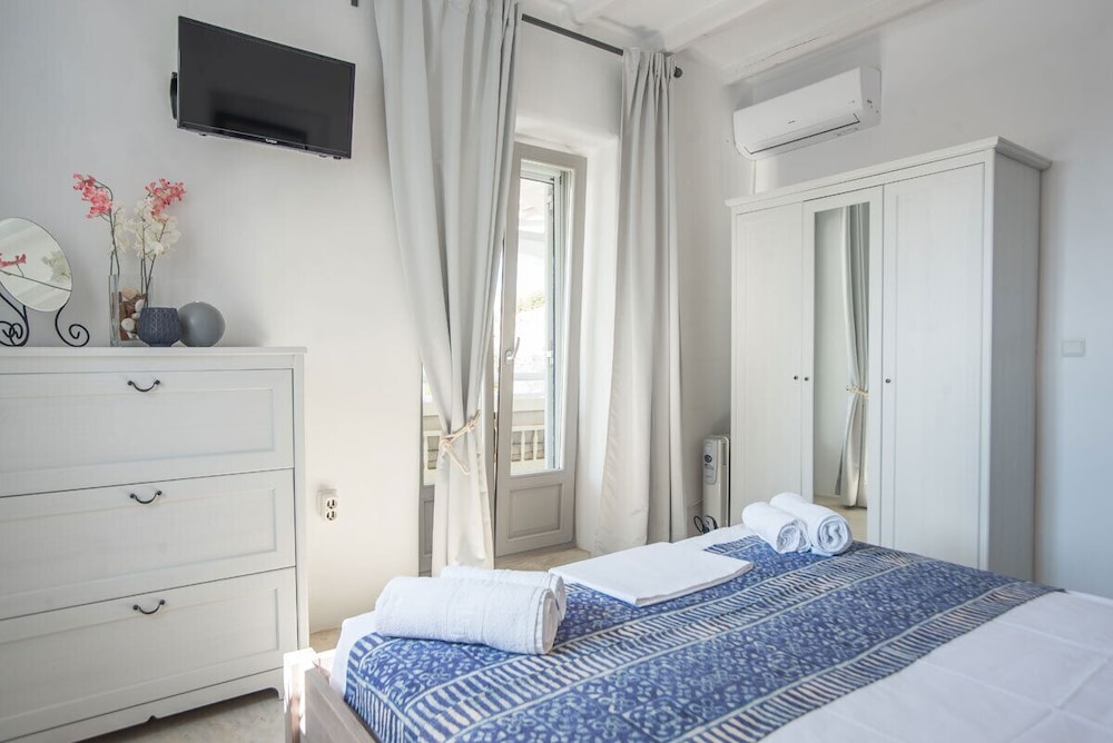 Apleton Villas by A&D Properties view 4