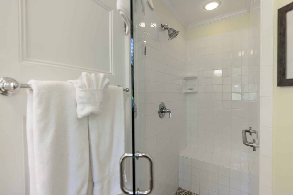 Chanticleer Inn Bed & Breakfast