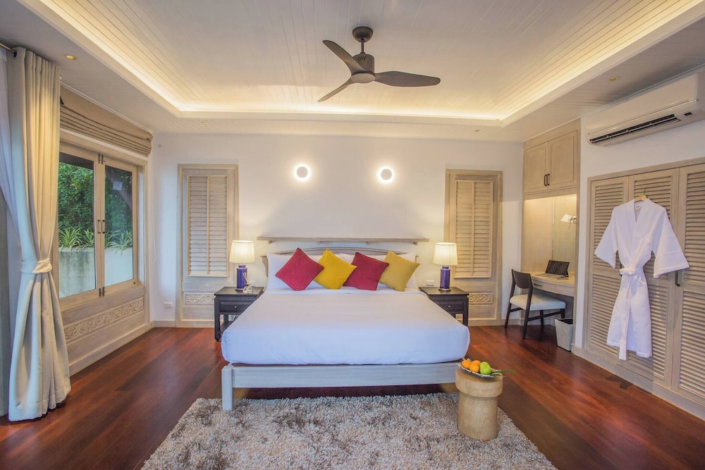 Luxury Seaview 6 Bedrooms With Infinity Pool Villa, Private Gym, Superfast Wifi