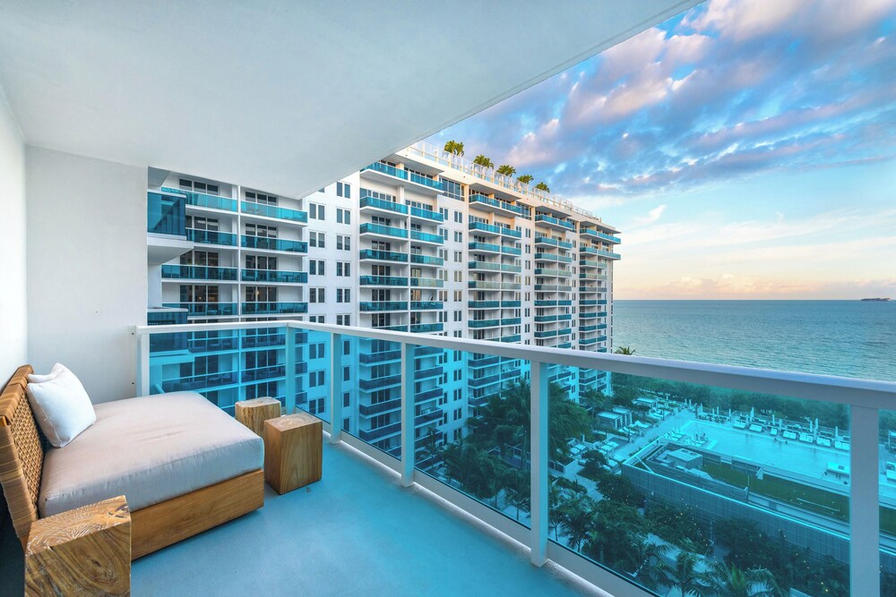 Luxury Vacation Rentals at 1 Hotel & Homes by LRMB