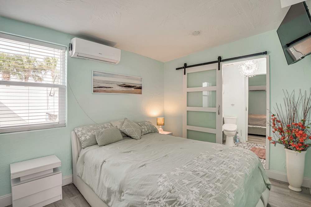 Walk to Ocean! Home w/ Large Yard in Ormond Beach