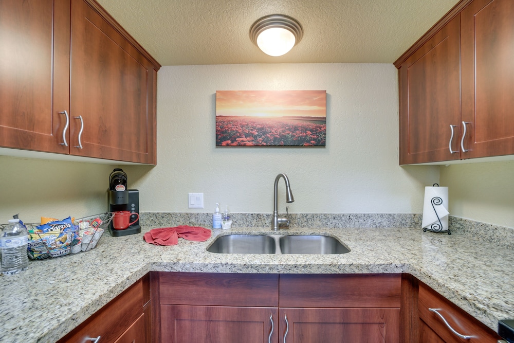 'the Painted Pony' Sedona Condo: Pool & Gym Access view 3