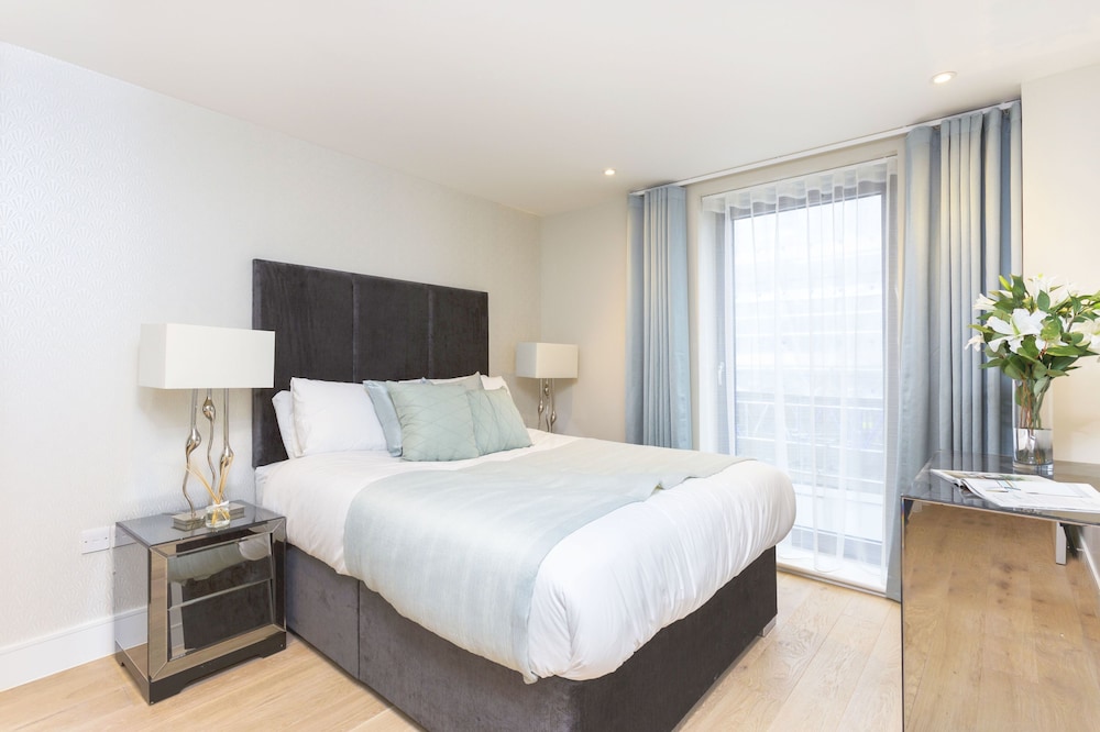 Accomodo London Southbank - Spacious & Elegant Apartments near Big Ben & London Eye