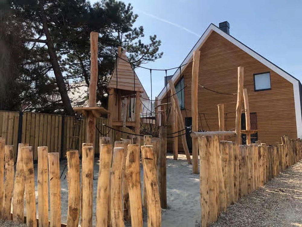 Lodge in Zoutelande Near Beach