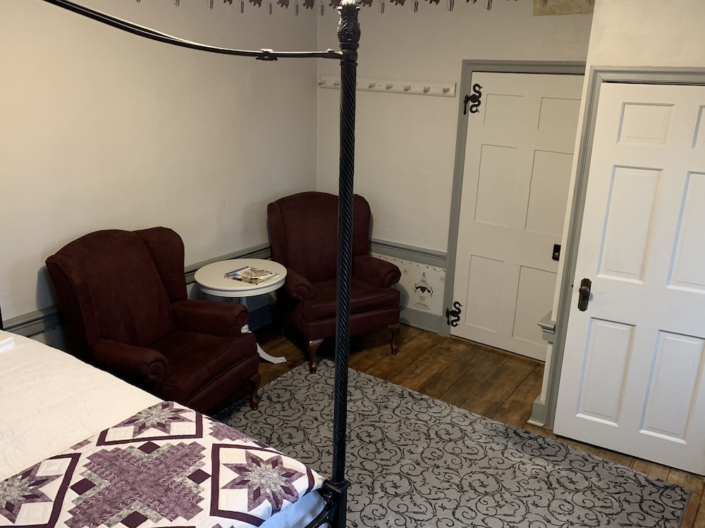 The Avenue Guesthouse and Gallery, photo 7