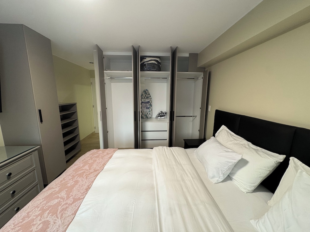 Miraflores 1 Bedroom Executive Apartment