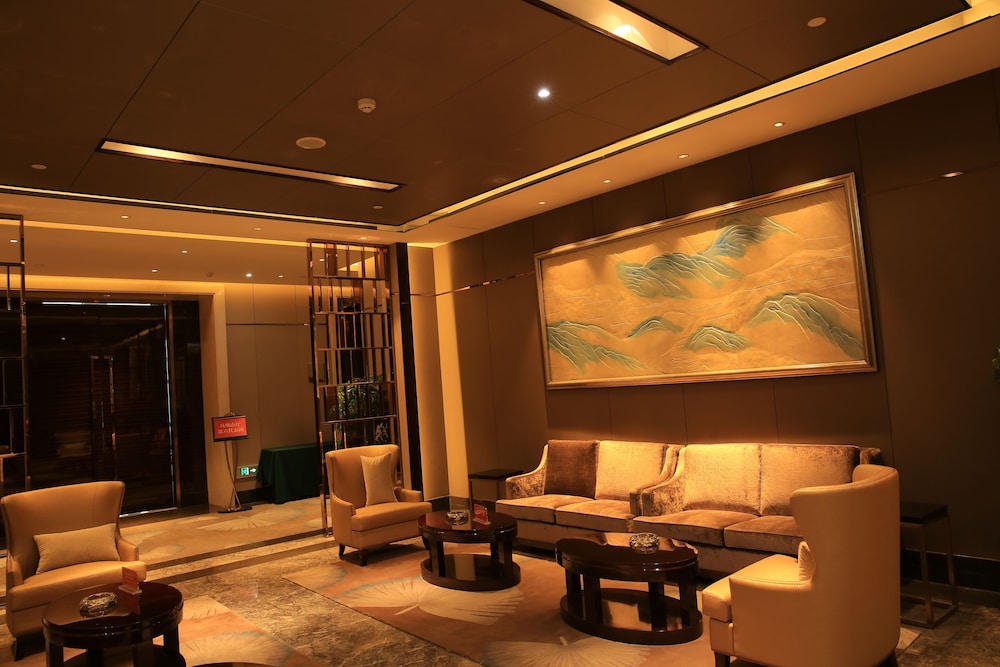 Ramada Yiyang Taojiang