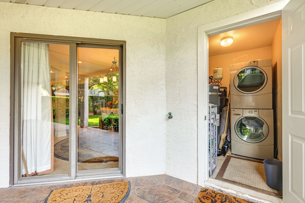 Golf Getaway 5 Mi to Dtwn: Las Palmas Resort Condo