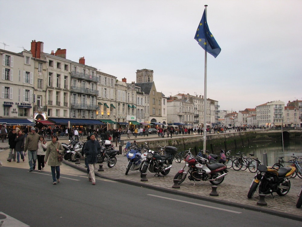 Apartment in La Rochelle Near the Beach