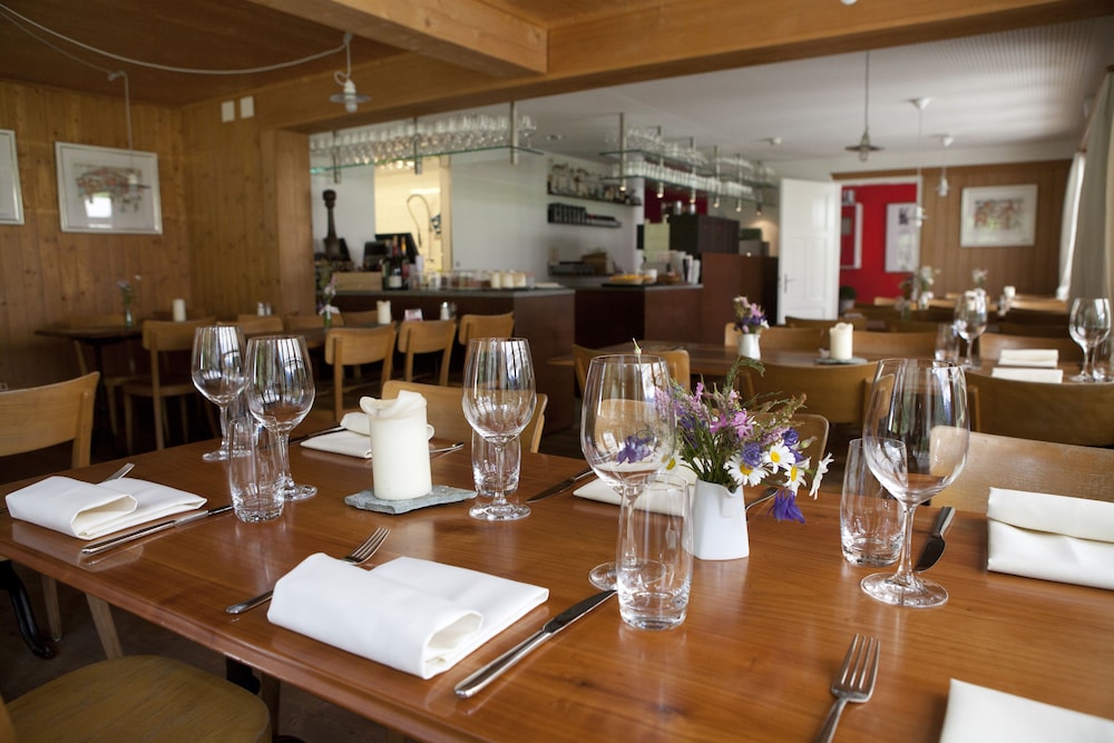 Spinas Gasthaus Val Bever - Hostel