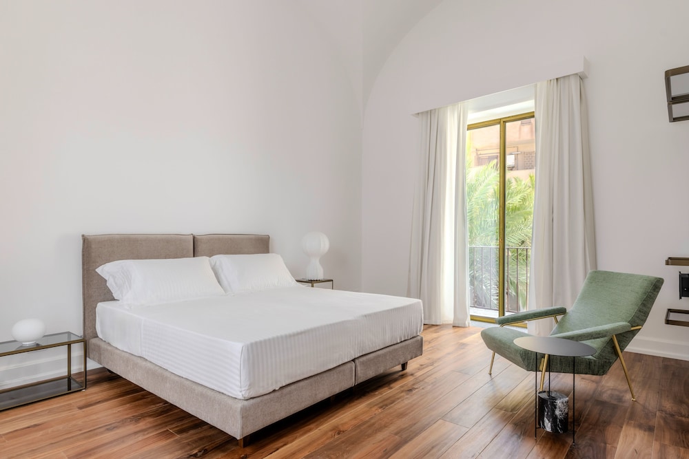 Dome Hotel