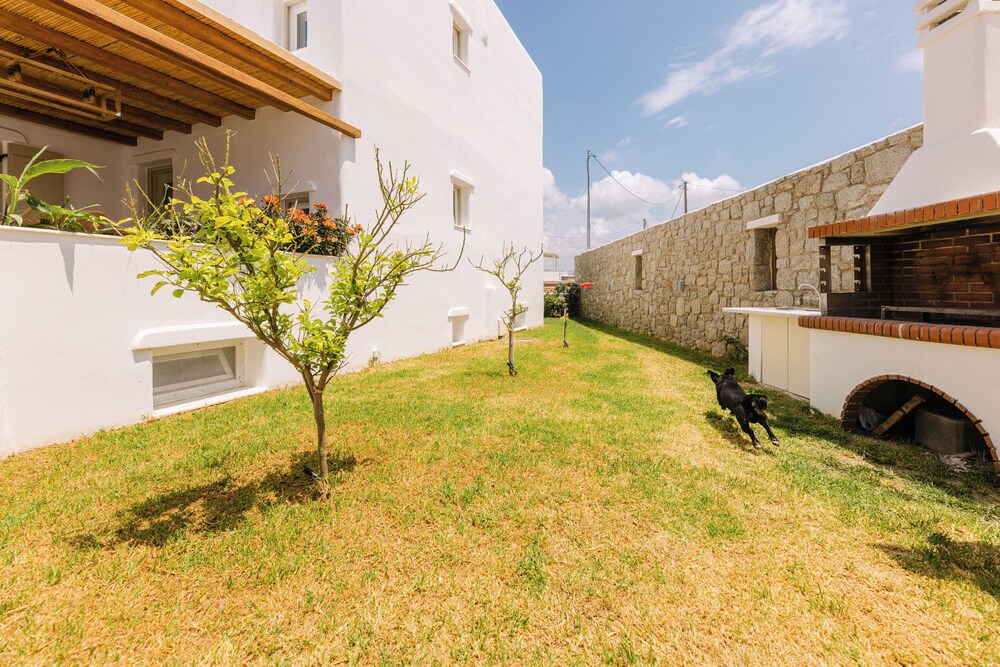 Velonis Villas