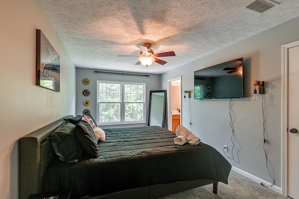 13 Mi to Dtwn: Nashville Gem Near Golf & Fishing