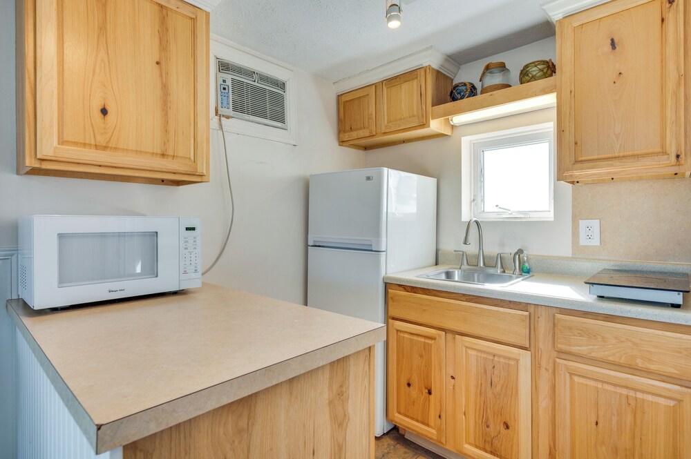 'beachfront 12' Condo on Old Orchard Beach