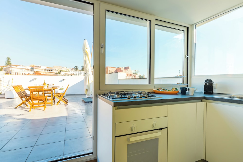 Poerio Rooftop Luxury Apartment