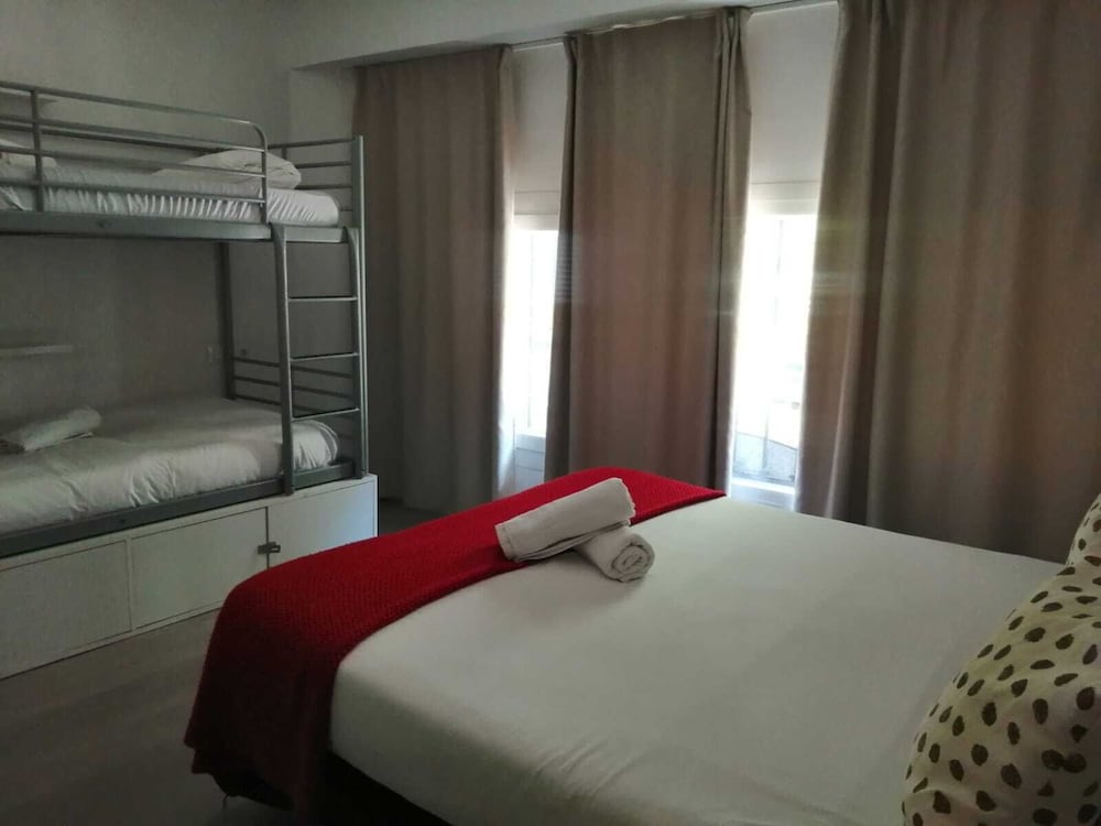 ISA SEVILLA Suites