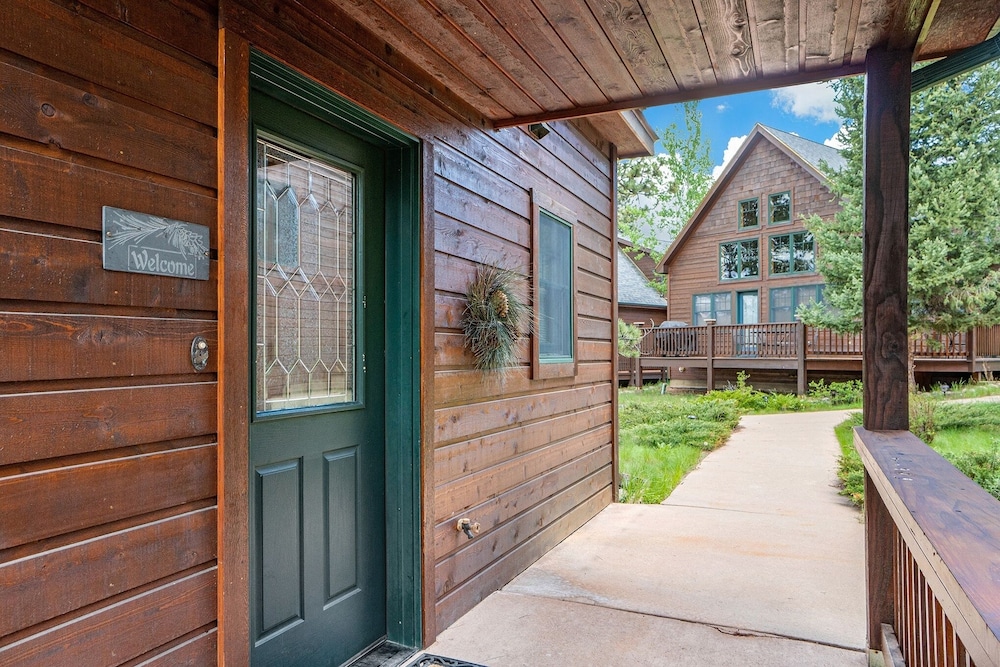 Cozy Solitude Cabins - Estes Park CO