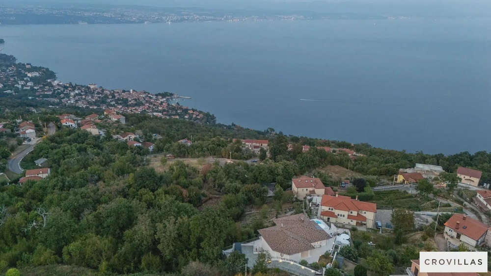 Villa Lauriana Nearby Opatija - Crovillas