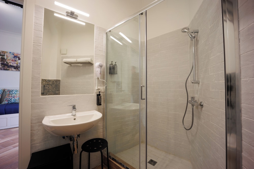 Tony Suites