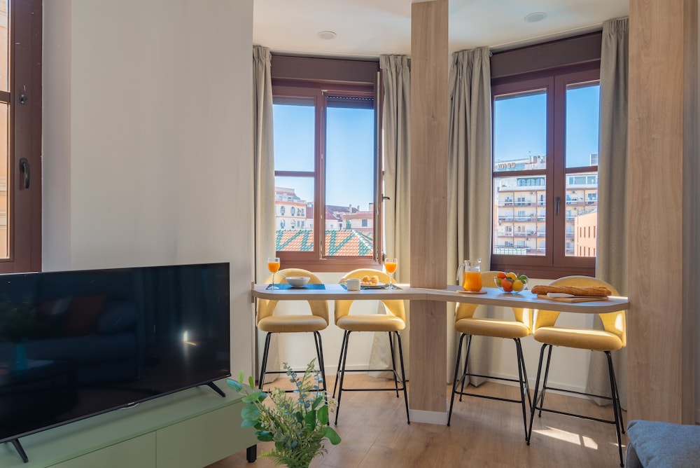 Feelathome Atarazanas Apartments 47