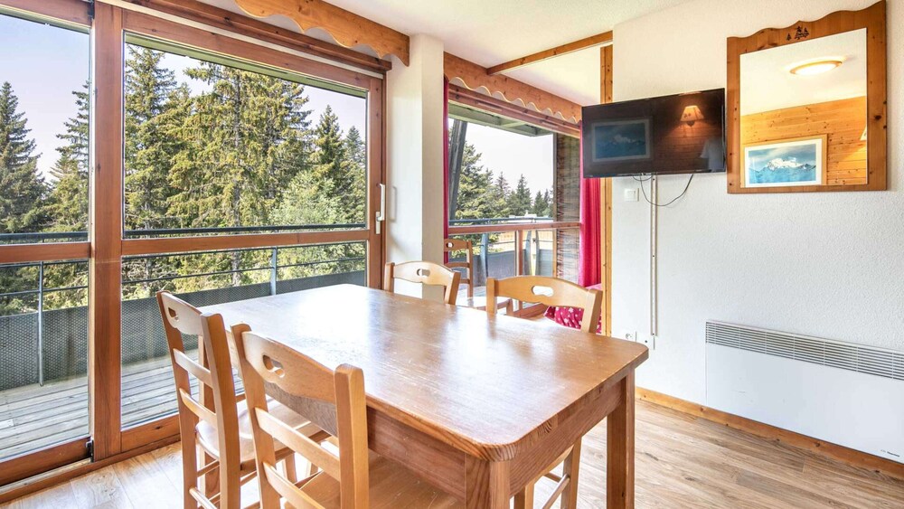 Apartment in Chamrousse With Mountain Views