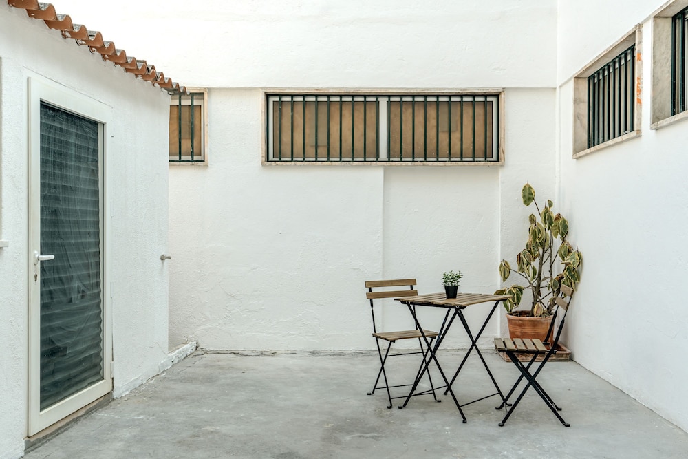 Estrela House II by Homing