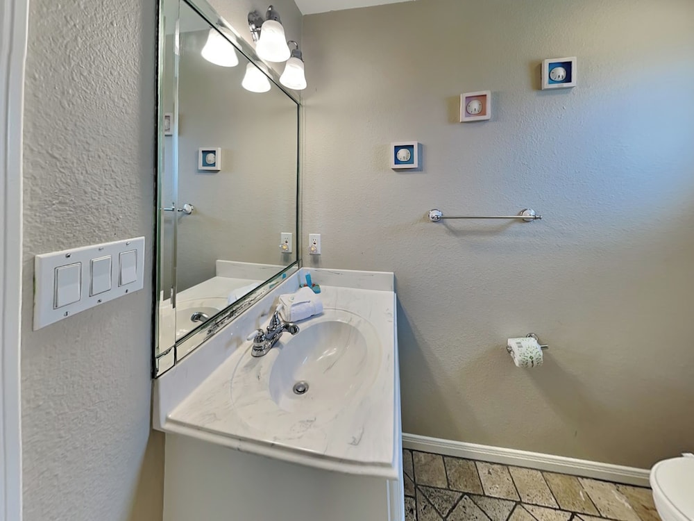Molly's Dune by Ryson Vacation Rentals